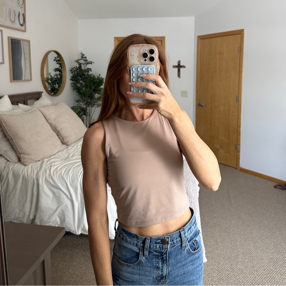H&M Women's Beige Sleeveless Top (stretchy material)